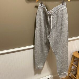Faherty Gray Herringbone Sweatpants Joggers
